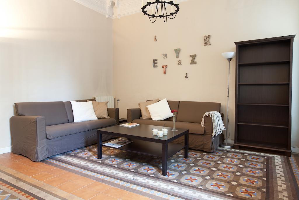 Modernist Apartment Barcelona Rum bild