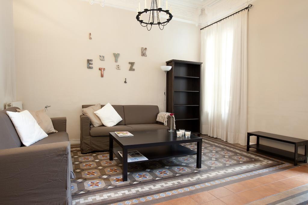 Modernist Apartment Barcelona Rum bild