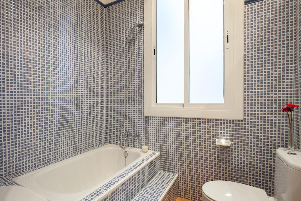 Modernist Apartment Barcelona Rum bild