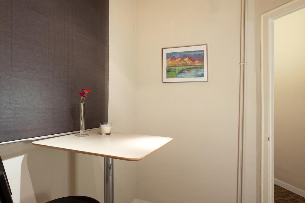 Modernist Apartment Barcelona Rum bild